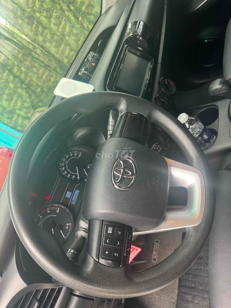 Toyota Hilux 2019 2.4E 4×2 AT - 100000 km. Mua bán Ô tô tại Huyện Nam Đàn Nghệ An được đăng bởi Ước Mơ Oto hình 6