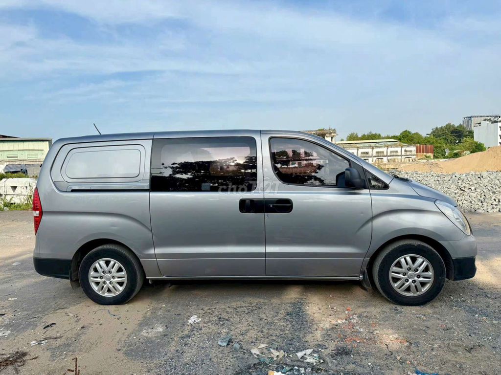 Hyundai Starex tải van. Mua bán Ô tô tại Quận 12 Tp Hồ Chí Minh được đăng bởi quan hình 2