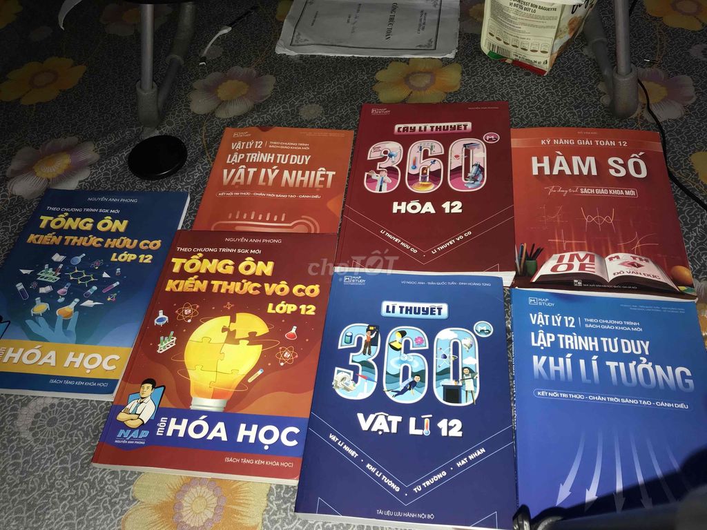 Sách ôn thi TN THPT ( Tham khảo ) khoá tiếp theo. Mua bán Sách tại Huyện Yên Lạc Vĩnh Phúc được đăng bởi Đạt OSAB hình 1