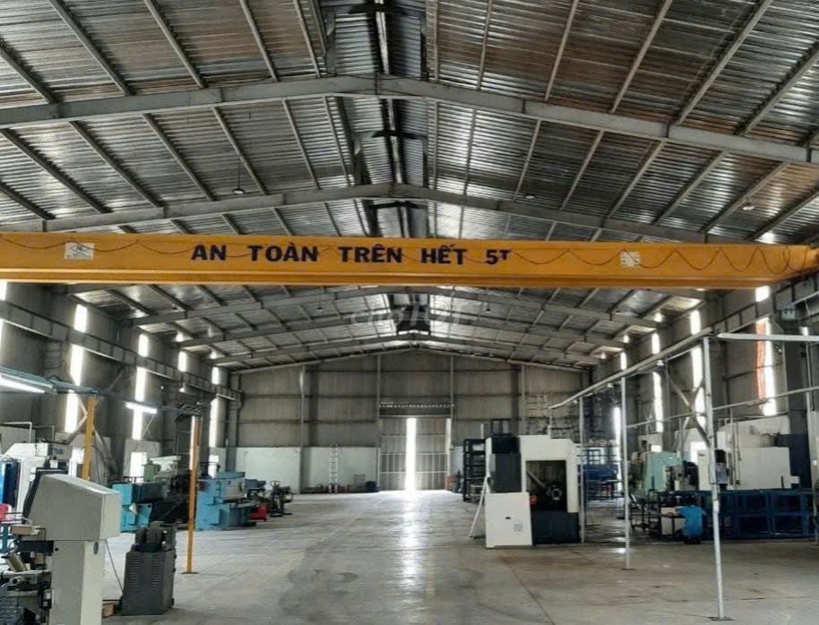 Cho thuê nhà kho Quận 7 DT 300m2 vách tường xây kiên cố