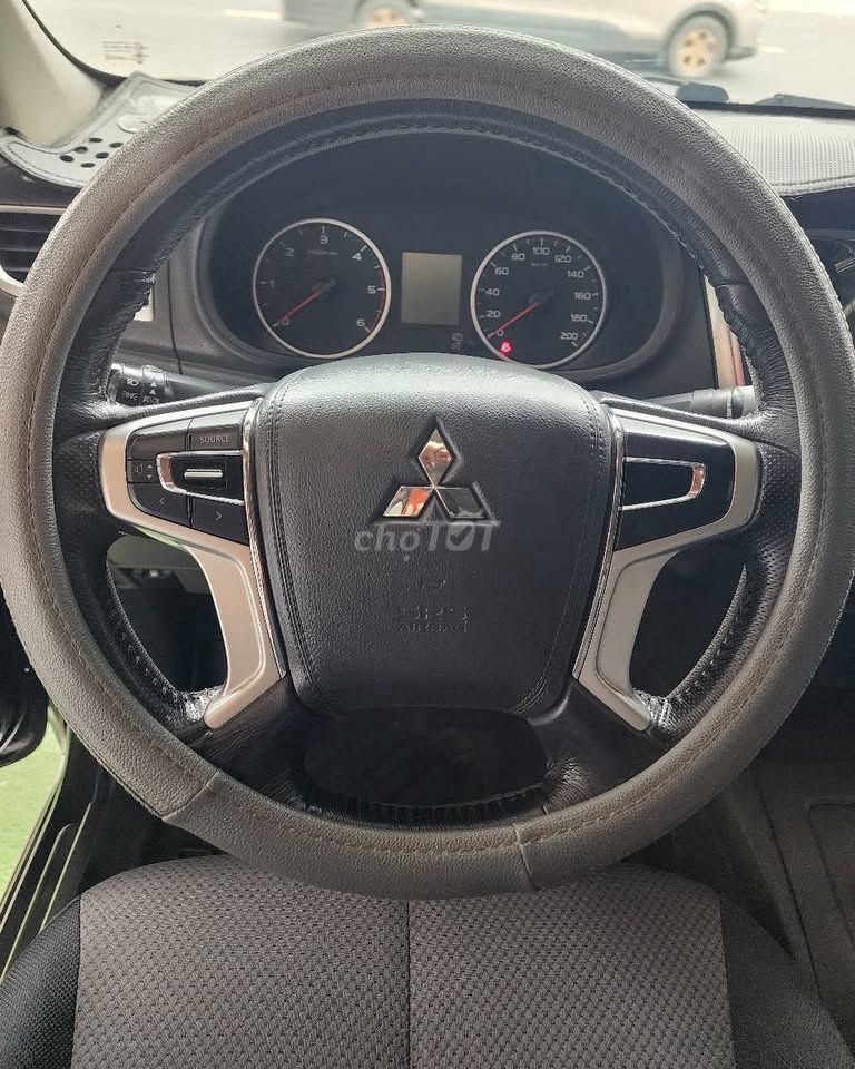 MITSUBISHI TRITON  Tự động một cầu 2018. Mua bán Ô tô tại Thành phố Buôn Ma Thuột Đắk Lắk được đăng bởi Minh Trí hình 3