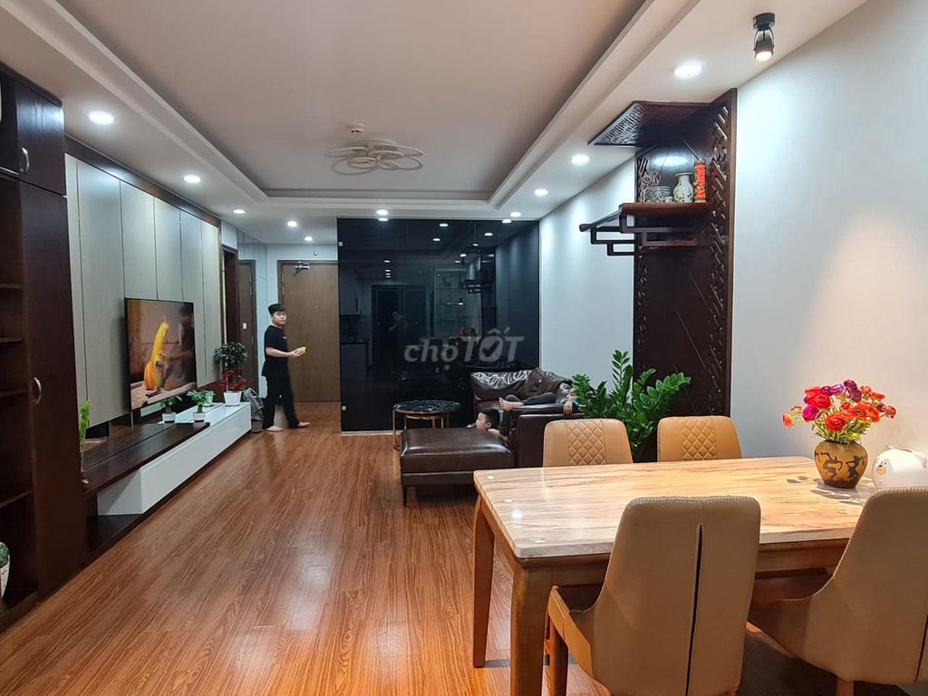 Tôi cần bán chung cư  55m2, 1 ngủ, 1 vs nhỉnh 3 tỷ