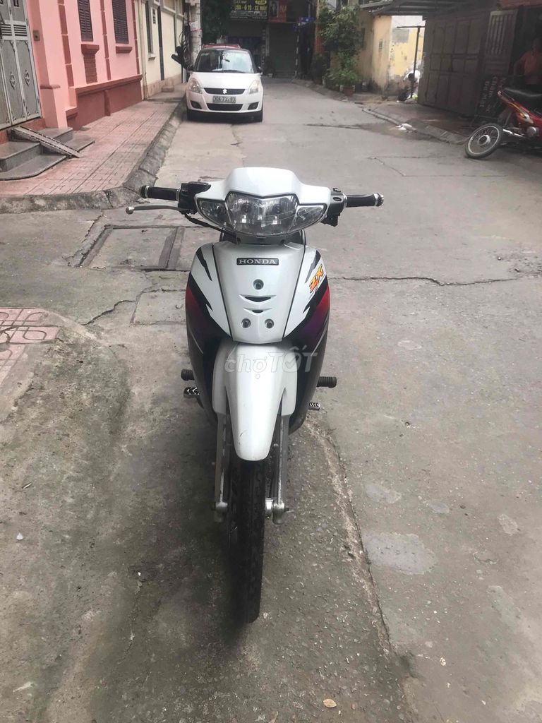 cần bán. Mua bán Xe máy tại Quận Hà Đông Hà Nội được đăng bởi nguyễn văn trường hình 2