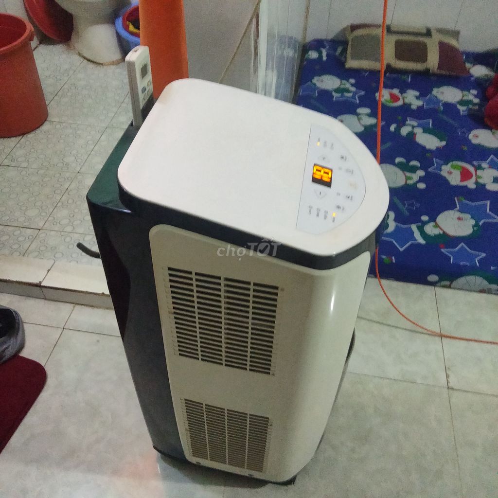 Máy điều hòa di động trắng 1hp mới 90%