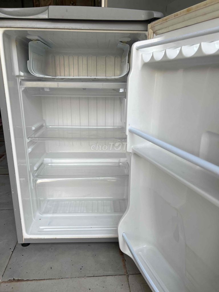 Tủ lạnh Aqua -Sanyo 90L