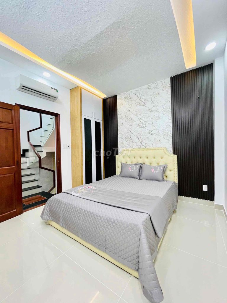 Nhà 2 lầu, sân thượng, 4PN Hẻm xe hơi Quang Trung gần Emart. Mua bán nhà ở tại Quận Gò Vấp Tp Hồ Chí Minh được đăng bởi Phan Quân hình 5