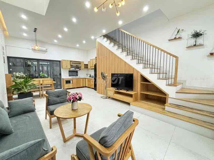 House with 3 bedrooms for rent in Ngũ Hành Sơn, Da Nang — $886/month, photo 1