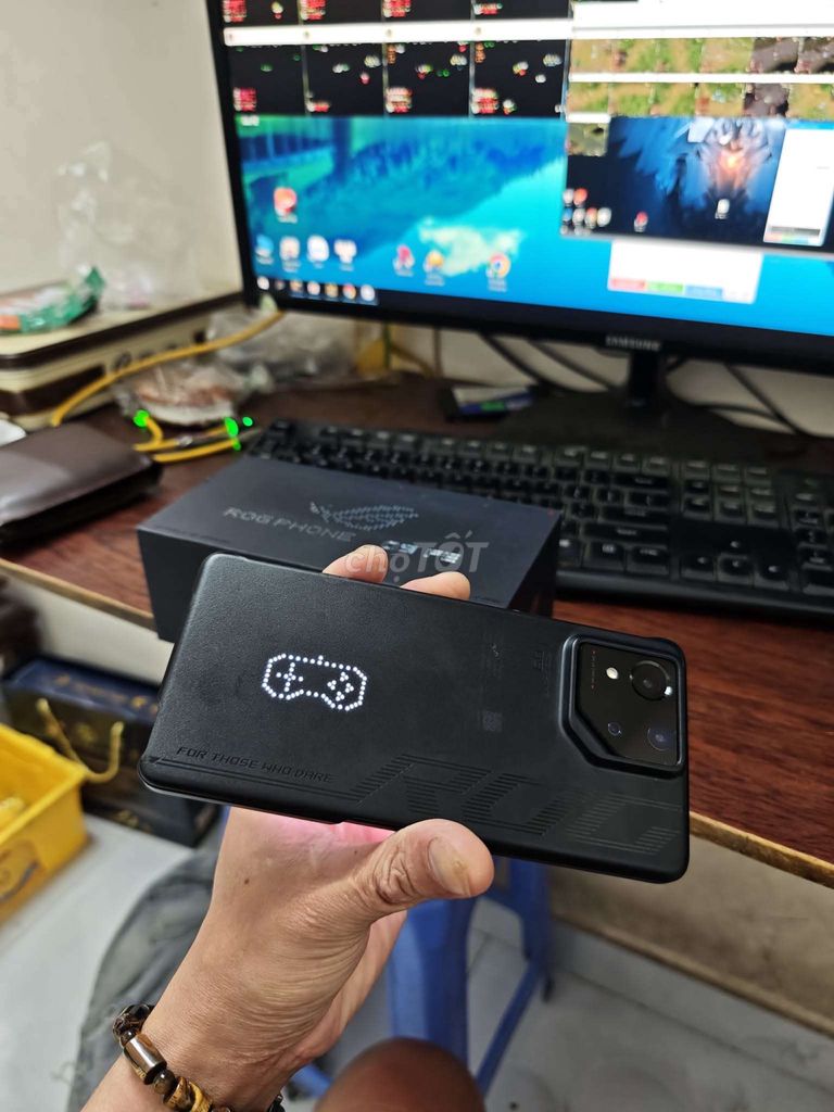 ROG Phone 9 FE Đen 16/256. Mua bán Điện thoại tại Quận Tân Bình Tp Hồ Chí Minh được đăng bởi Thiên Quốc hình 1