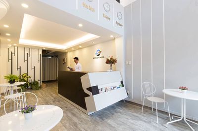 Lễ tân Khách sạn Quận 1
