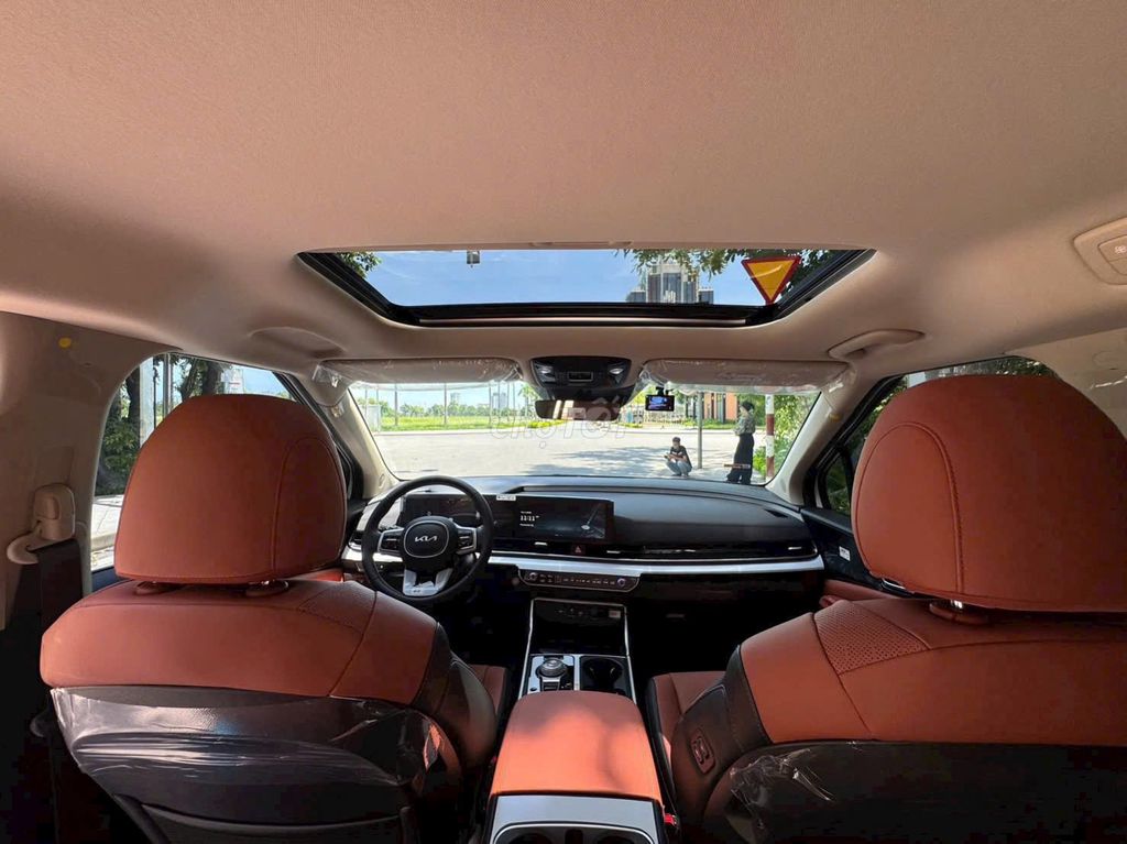 Kia Carnival 2025 Signature 1.6 Turbo HEV 7S. Mua bán Ô tô tại Quận Bình Tân Tp Hồ Chí Minh được đăng bởi Trần Vinh Phát hình 9