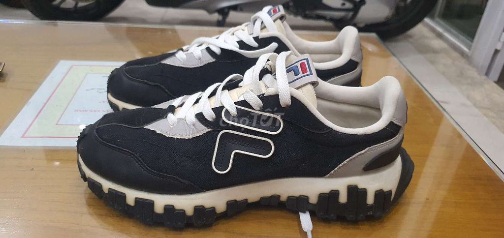 SIÊU RẺ : FILA (ITALY) SIZE 42