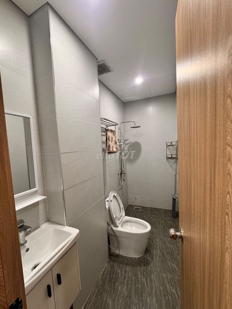 Extra-spacious 1-bedroom apartment on Trần Đại Nghĩa — photo 7