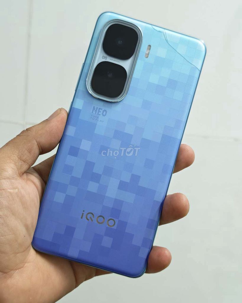 Vivo iQOO Neo 10 Pro+ Xanh 12GB/256GB. Mua bán Điện thoại tại Thành phố Bến Tre Bến Tre được đăng bởi Lê Trường hình 1