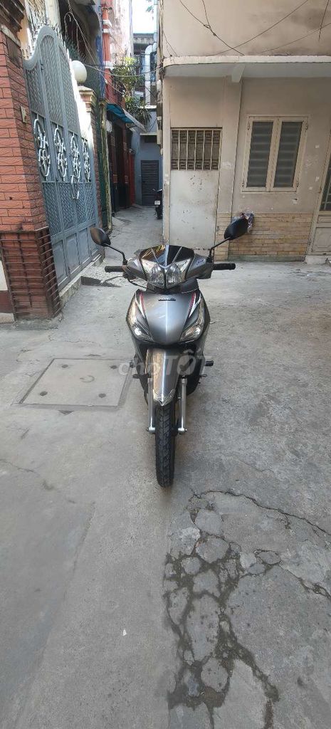 Cần bán. Mua bán Xe máy tại Quận Phú Nhuận Tp Hồ Chí Minh được đăng bởi phương hình 3