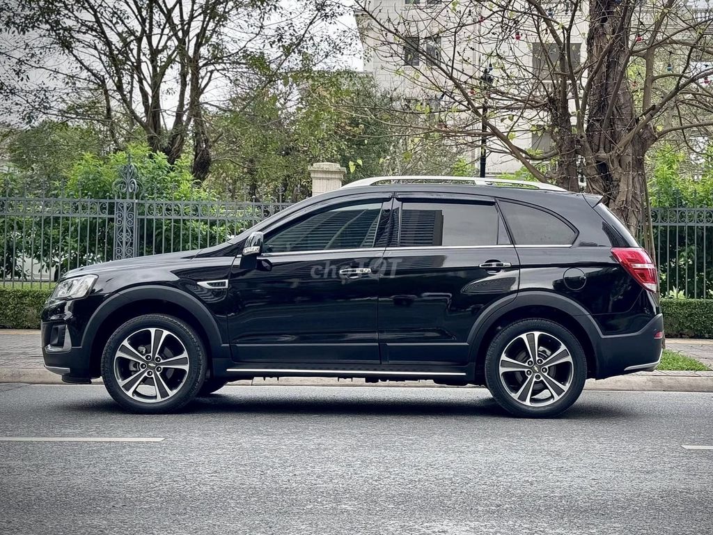 Chevrolet Captiva Revv 2016 LTZ 93000 km Đen. Mua bán Ô tô tại Quận 12 Tp Hồ Chí Minh được đăng bởi Xuân Trường hình 4