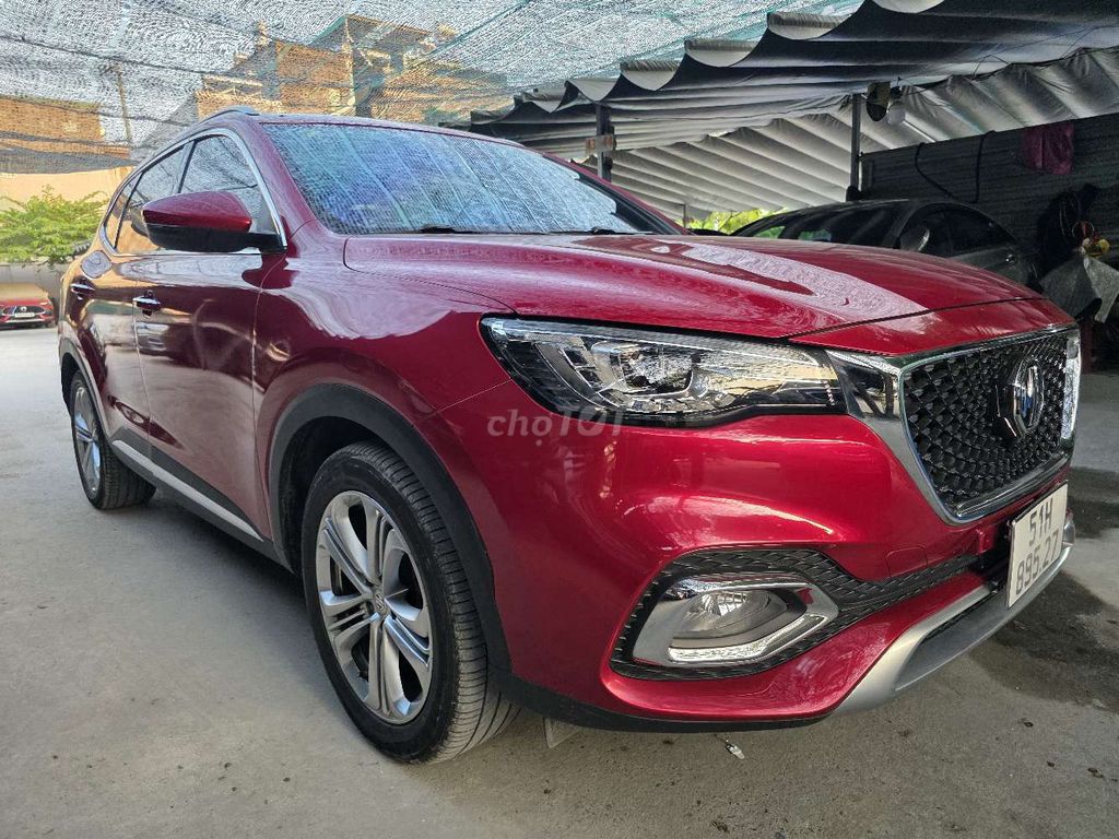 MG HS 2.0 Trophy SUV Tự động Đỏ