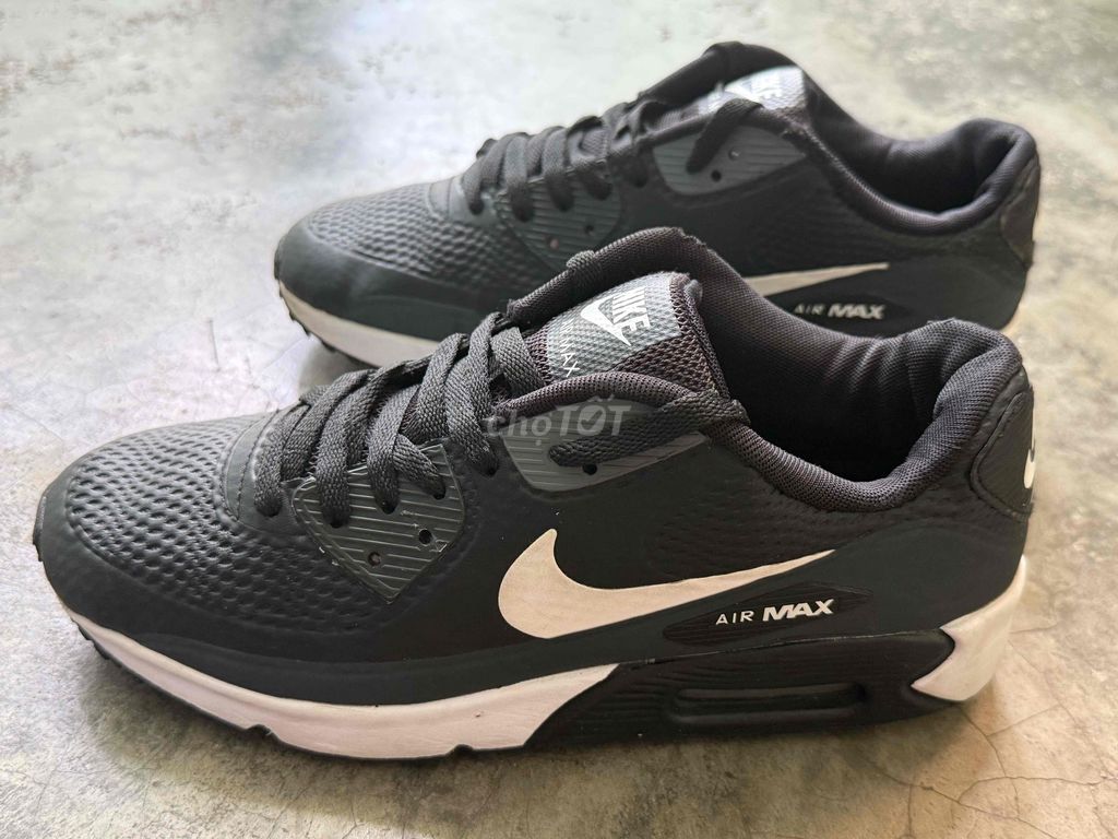 Giày thể thao Nike AIR MAX 40 Đen. Mua bán Giày dép tại Quận Cẩm Lệ Đà Nẵng được đăng bởi Huy hình 1