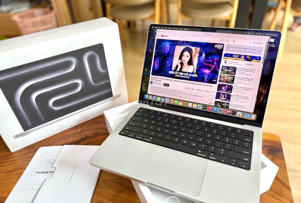 Apple Macbook Pro M4 14 inch 16GB/512GB. Mua bán Laptop tại Quận Tân Bình Tp Hồ Chí Minh được đăng bởi Hoàng Gia Xách Tay hình 1
