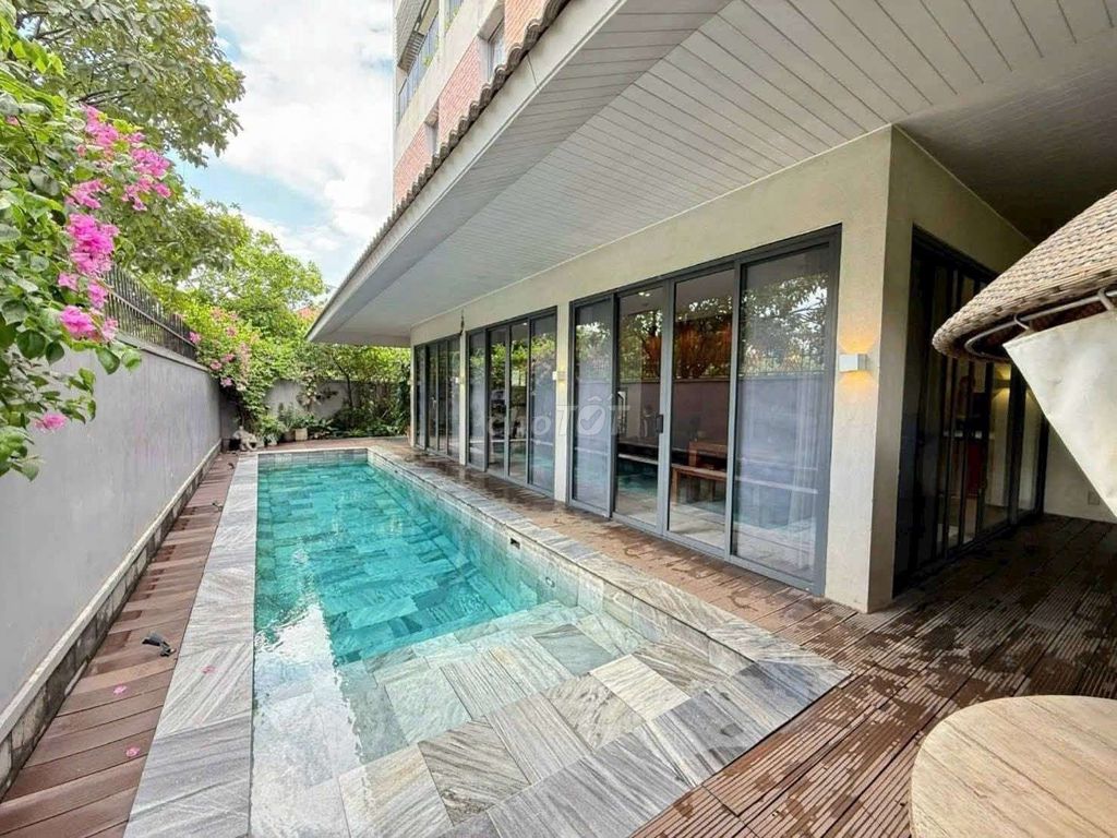 HOT Biệt Thự 15M X 20M Góc 2 Mặt Tiền Khu BT Thạnh Xuân Quận 12