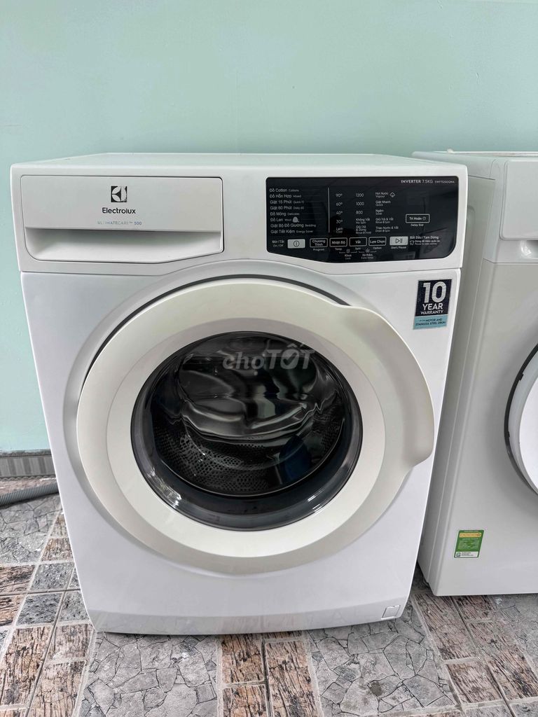 cần thanh lý máy giặt electrolux 7,5kg inveter