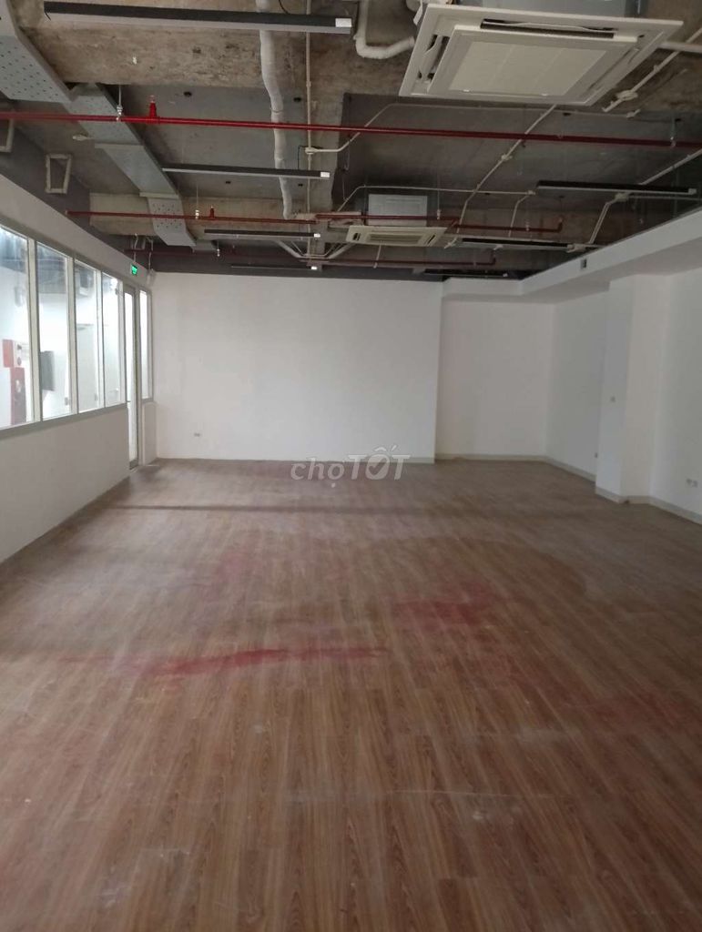 Cho thuê MBKD 200m² mặt phố Nguyễn Ngọc Nại