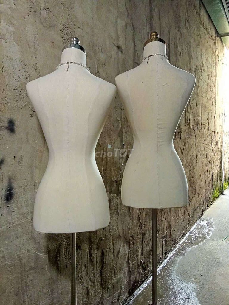 Manocanh nữ eo nhỏ hông bè