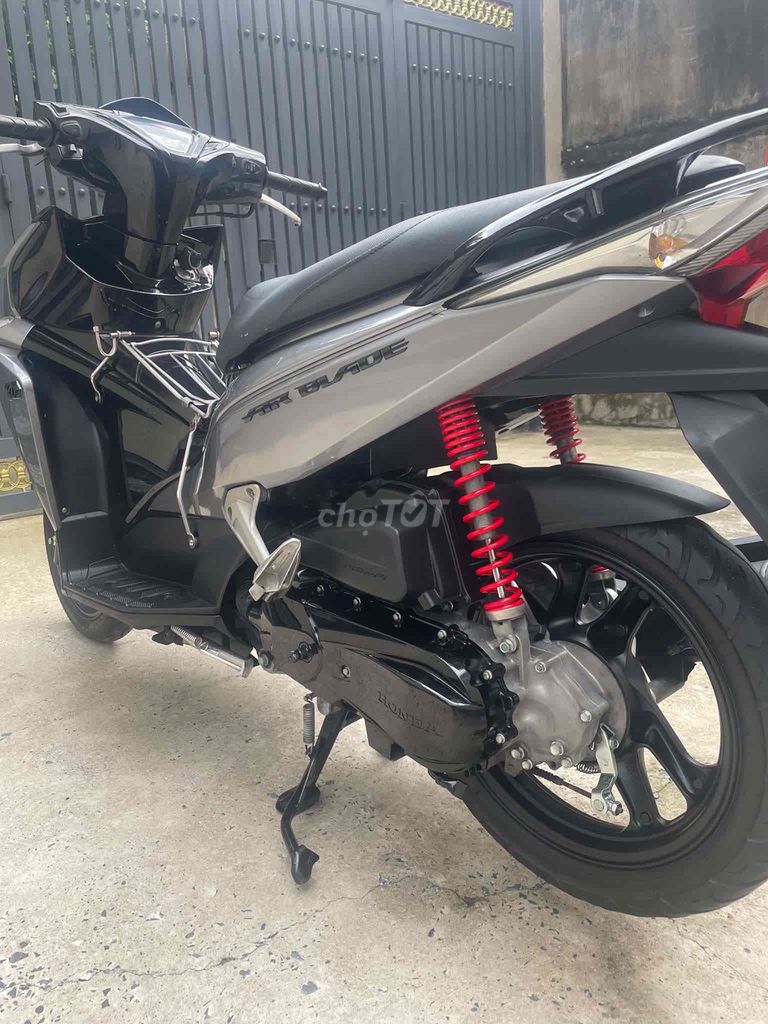 Honda AB 110i 2012 серый титан BSTP рег. 2012 отличный звонкий