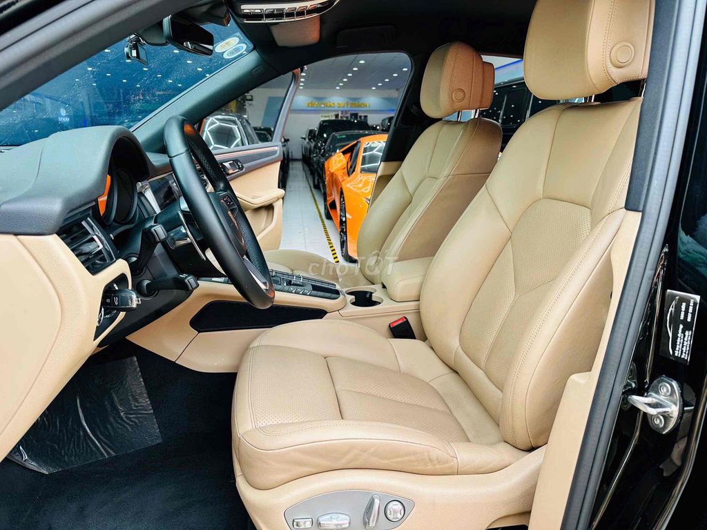 Bán xe Porsche Macan Model 2020. Mua bán Ô tô tại Quận 8 Tp Hồ Chí Minh được đăng bởi Hồng Phúc hình 3