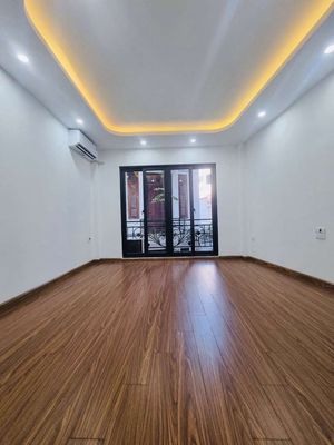"Nhà 5 tầng mới, 35m², gần ĐH Công Nghiệp & CĐ FPT – Giá 5.7 tỷ". Mua bán nhà ở tại Quận Nam Từ Liêm Hà Nội được đăng bởi Lê thị tuyết chinh