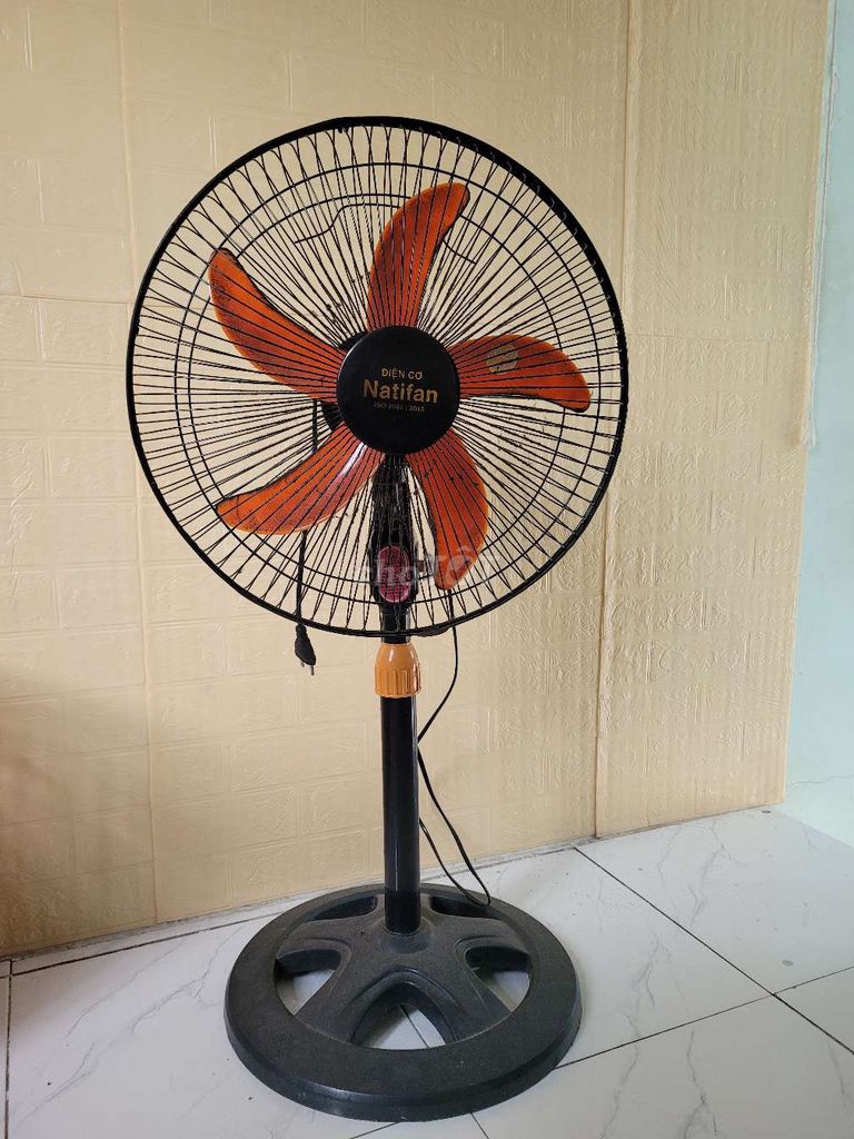 Quạt đứng Natifan Đen cam. Mua bán Quạt tại Thành phố Rạch Giá Kiên Giang được đăng bởi Robin Nguyễn hình 1