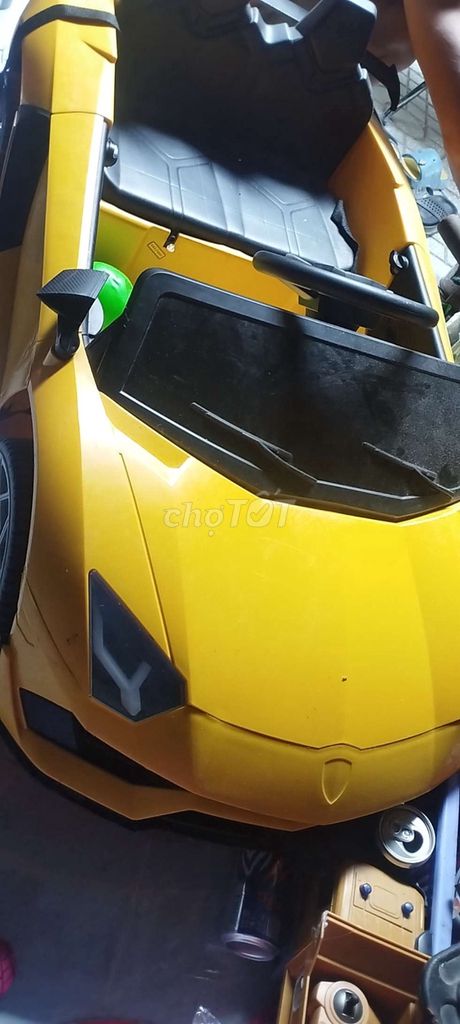 Ô tô điện trẻ em màu Vàng. Mua bán Mẹ và bé tại Quận 11 Tp Hồ Chí Minh được đăng bởi ngoc anh hình 1