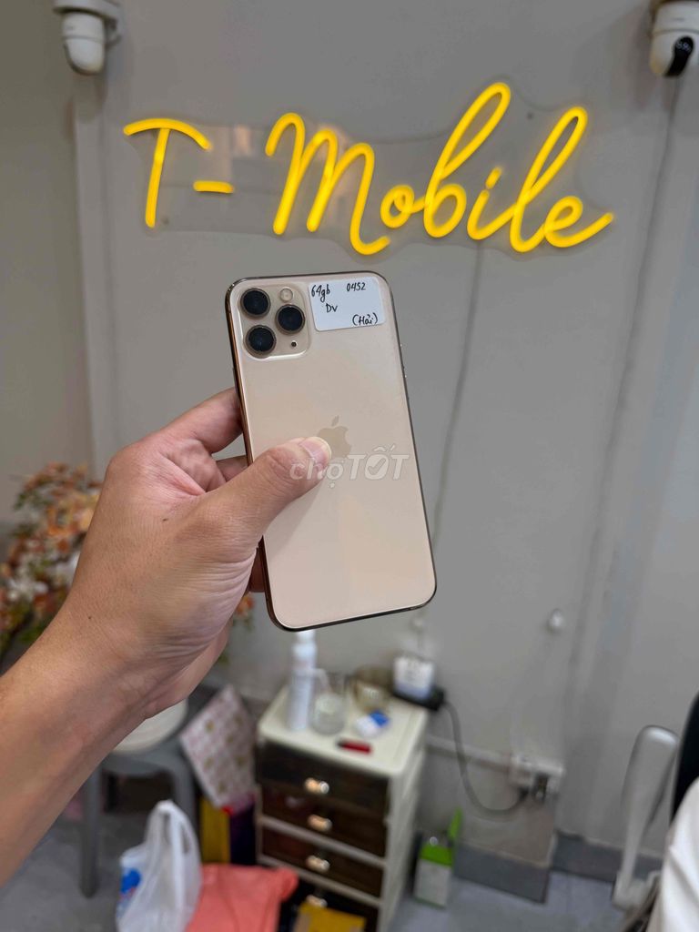 11 Pro 64Gb Quốc Tế gold zin đẹp. Mua bán Điện thoại tại Quận Thanh Xuân Hà Nội được đăng bởi Ngô Tráng T Mobile hình 1