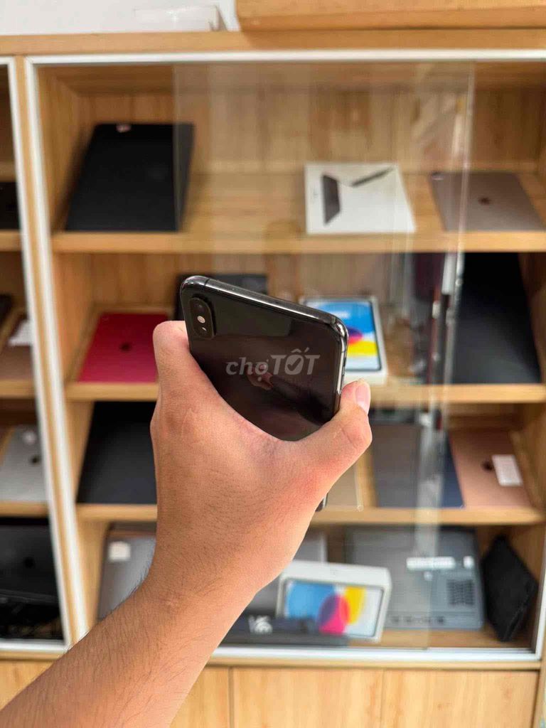 Apple iPhone XS Max 64GB Đen. Mua bán Điện thoại tại Quận Nam Từ Liêm Hà Nội được đăng bởi Nguyễn Ngọc Sơn hình 1