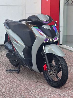 Bán xe sh125i bản thể thao, mới chạy 15 ngày thôi. Mua bán Xe máy tại   được đăng bởi Tên chưa cung cấp