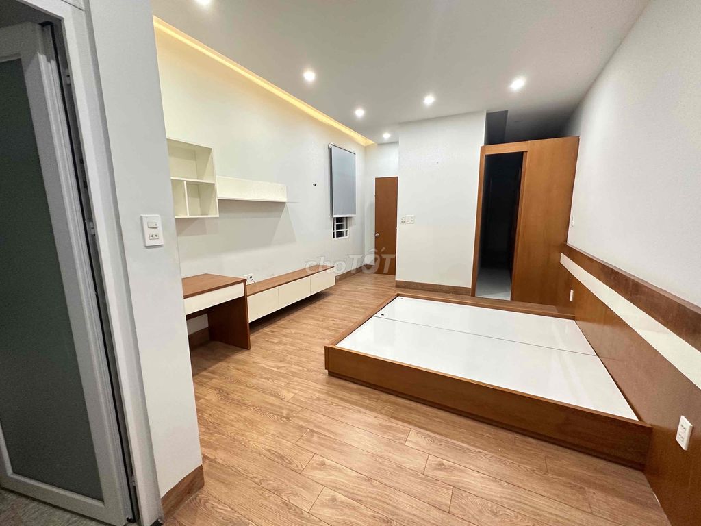 Cho thuê Mặt Bằng 1 hầm 2 lầu Mặt tiền đường Phạm Ngọc Thạch 20 triệu. Cho thuê văn phòng, mặt bằng kinh doanh tại Thành phố Thủ Dầu Một Bình Dương được đăng bởi Vũ Mão hình 5