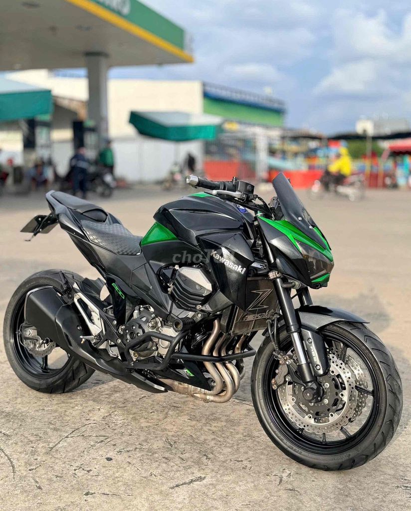 Мотоцикл Kawasaki Z800 ABS 2015, черный и зеленый, 25000 км