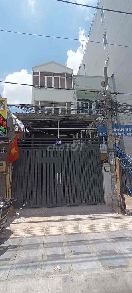 Cho thuê nhà mặt tiền lớn ngay gần Ga T3