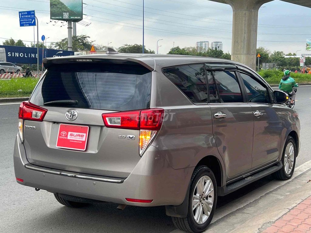 Toyota Innova V số tự động màu đồng 7 ghế ghế điện. Mua bán Ô tô tại Quận Bình Thạnh Tp Hồ Chí Minh được đăng bởi Đại lý chính hãng xe qua sử dụng Toyota Sài Gòn hình 1