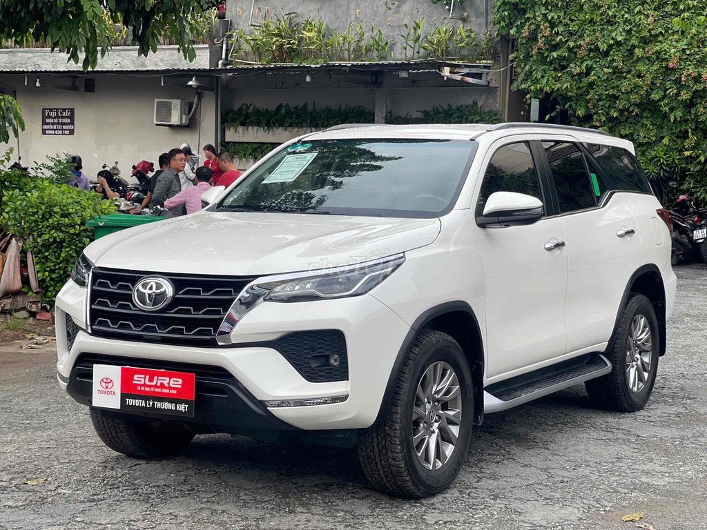 Toyota Fortuner 2.7AT 4X2 2022 Xe hãng bán. Mua bán Ô tô tại Quận Tân Phú Tp Hồ Chí Minh được đăng bởi TRƯƠNG THANH TUYỀN hình 2