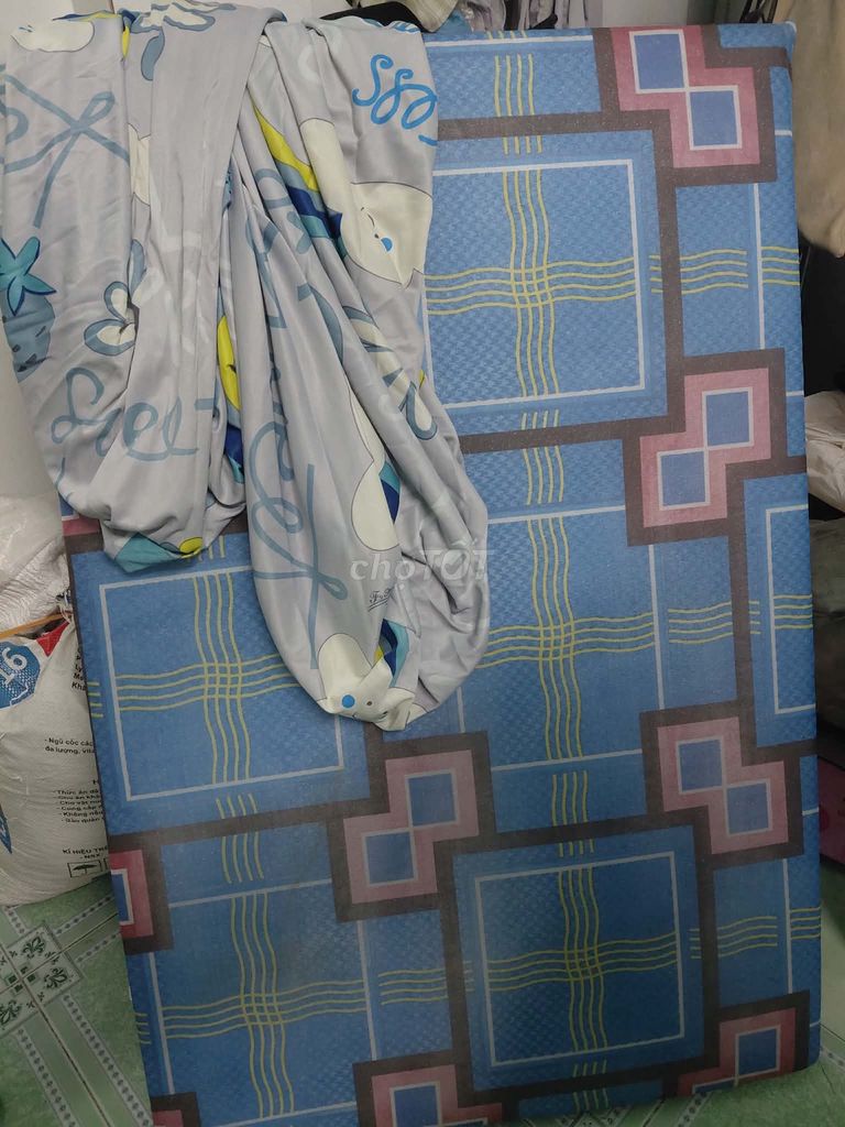 Nệm gấp màu Xanh đã qua sử dụng. Mua bán Giường, chăn ga gối nệm tại Quận Gò Vấp Tp Hồ Chí Minh được đăng bởi Phong Nguyễn Đình hình 1
