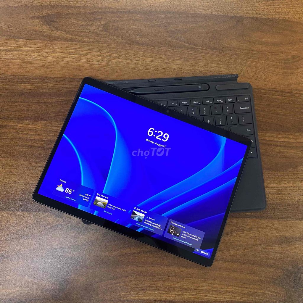 Microsoft Surface Pro 9. Mua bán Laptop tại Thành phố Thủ Đức Tp Hồ Chí Minh được đăng bởi Vũ Surface hình 1