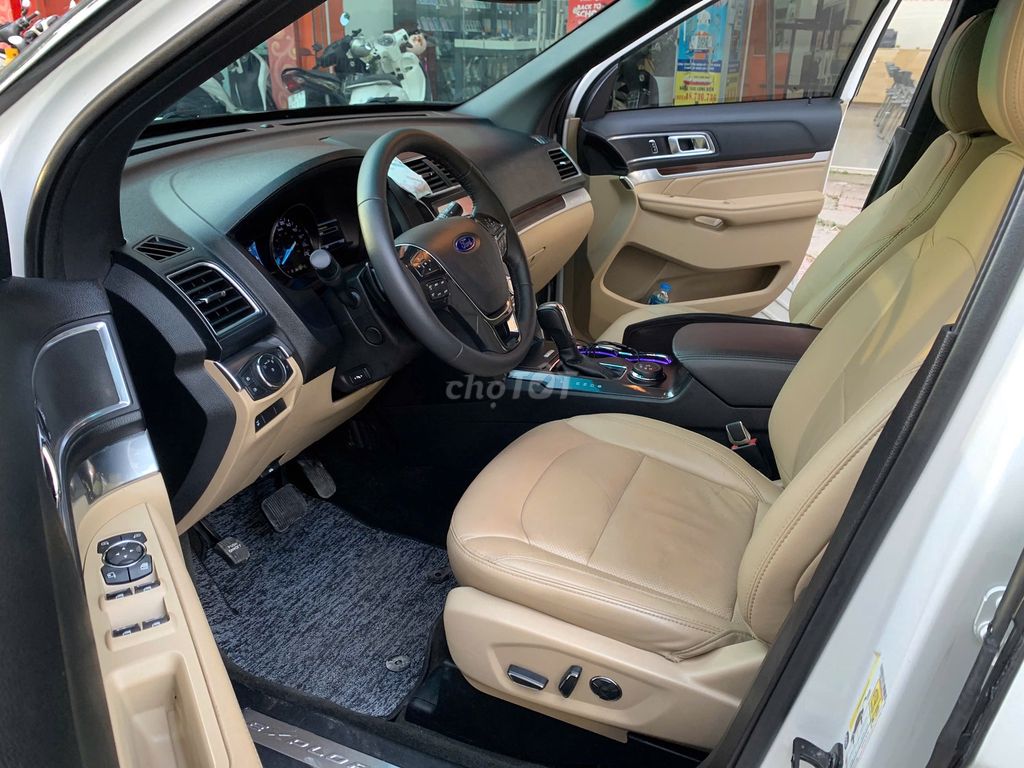 Ford Explorer Limited 2.3L EcoBoost 2017 đk 2018. Mua bán Ô tô tại Quận Long Biên Hà Nội được đăng bởi AUTO TÂN HƯNG THỊNH hình 10