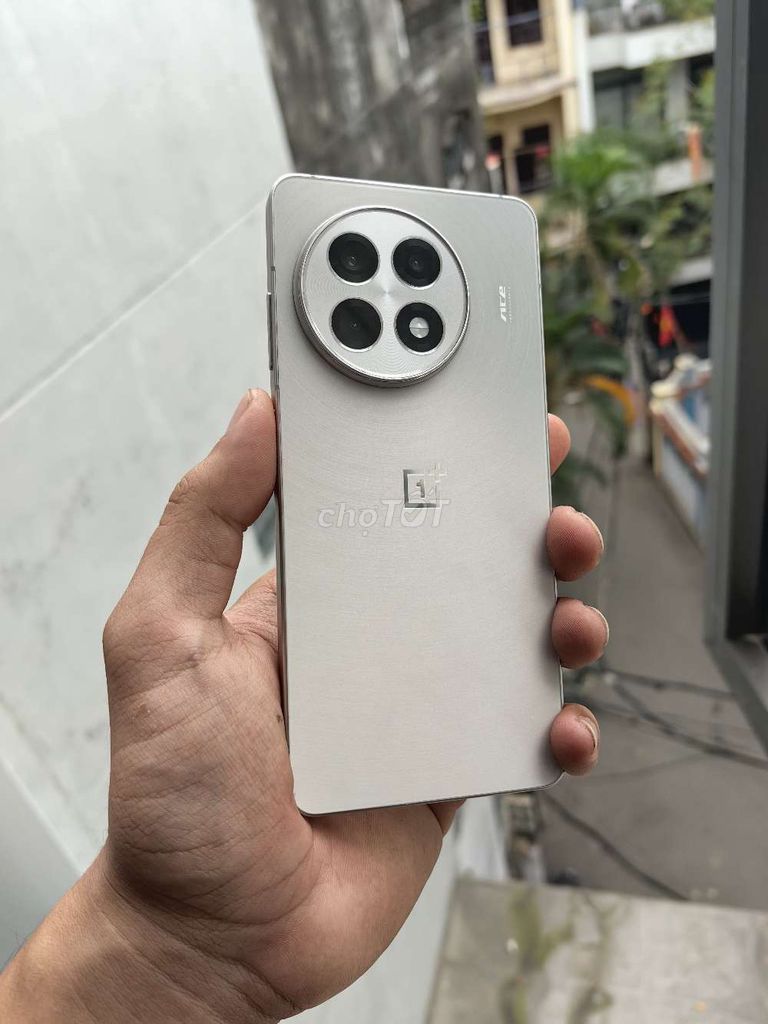 Oneplus Ace 5 12/256 Fullbox 98%. Mua bán Điện thoại tại Quận Ba Đình Hà Nội được đăng bởi Chẻ na phone giá tốt  hình 1