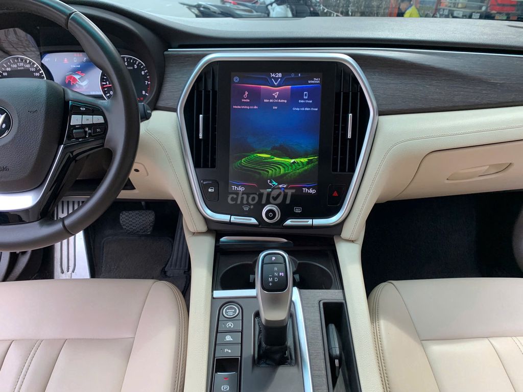 Vinfast Lux A 2.0 turbo premium sx 2020 đk 2021. Mua bán Ô tô tại Quận Long Biên Hà Nội được đăng bởi AUTO TÂN HƯNG THỊNH hình 15