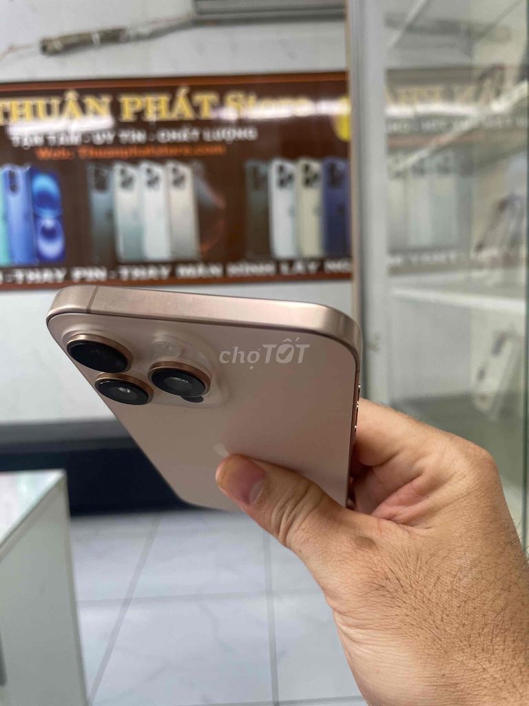 iPhone 16 Pro Max 256GB Vàng Gold 2 eSIM. Mua bán Điện thoại tại Quận Bình Tân Tp Hồ Chí Minh được đăng bởi Thuận Phát Store hình 1