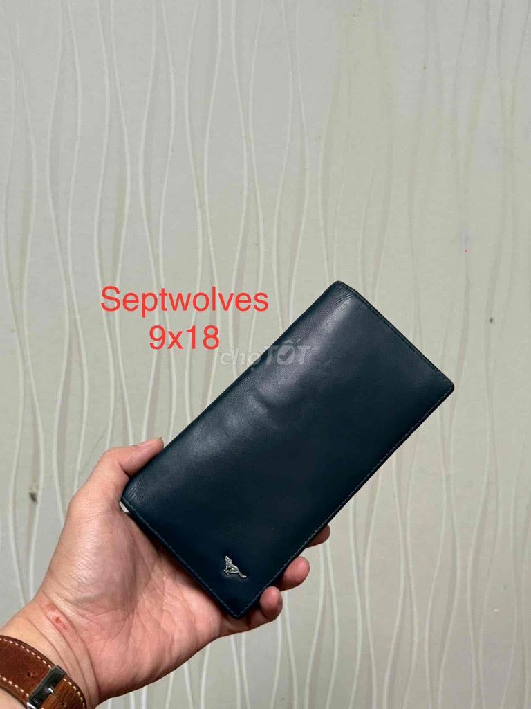 Ví dài cầm tay da thật hiệu SEPTWOLVES