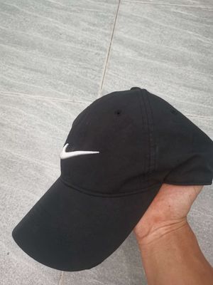 mũ thể thao Nike Golf đen logo thêu trắng