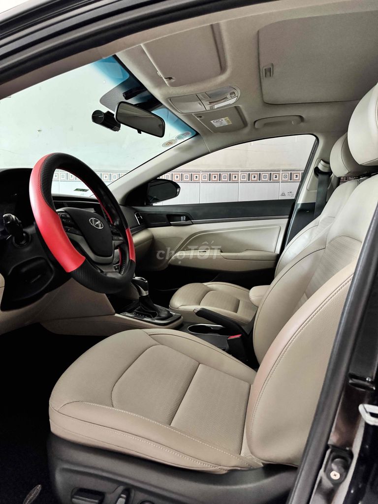 Hyundai Elantra 2018 2.0 AT - 90000 km. Mua bán Ô tô tại Quận 8 Tp Hồ Chí Minh được đăng bởi Võ Trần Nhựt Anh Phúc hình 9