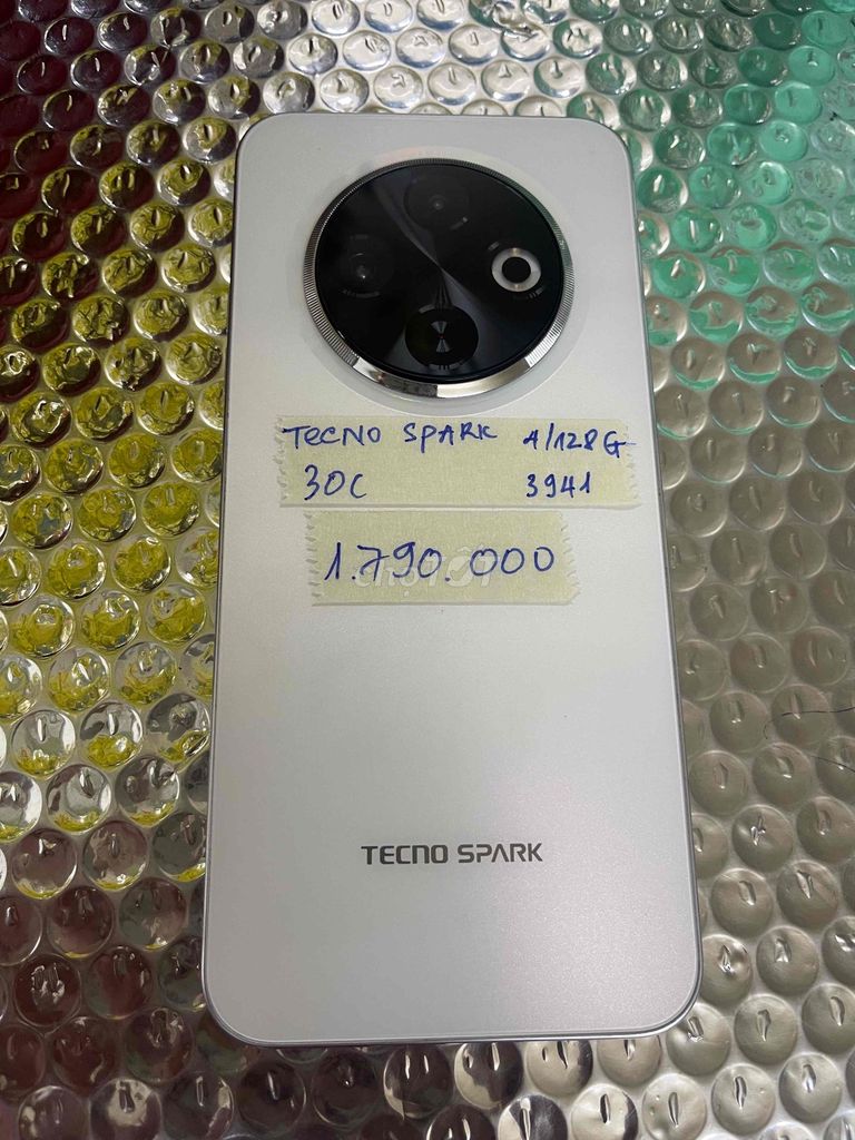 Tecno Spark 30C 4/128Gb zin đẹp 99%. Mua bán Điện thoại tại Quận Ninh Kiều Cần Thơ được đăng bởi Cầm Đồ Anh Quý hình 1