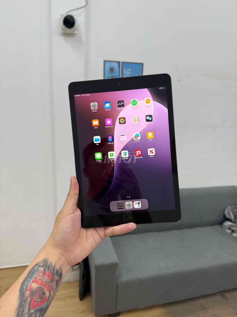 Apple iPad Gen 7 10.2 inch 32GB Pin Zin 97% Zin Al. Mua bán Máy tính bảng tại Quận Đống Đa Hà Nội được đăng bởi Hà Nội Mobile Bao Duyệt Nợ Xấu hình 1